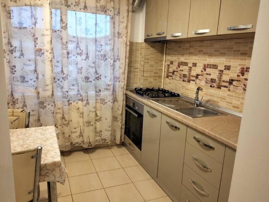 Apartament 3 Camere De Inchiriat Craiova Exterior foto